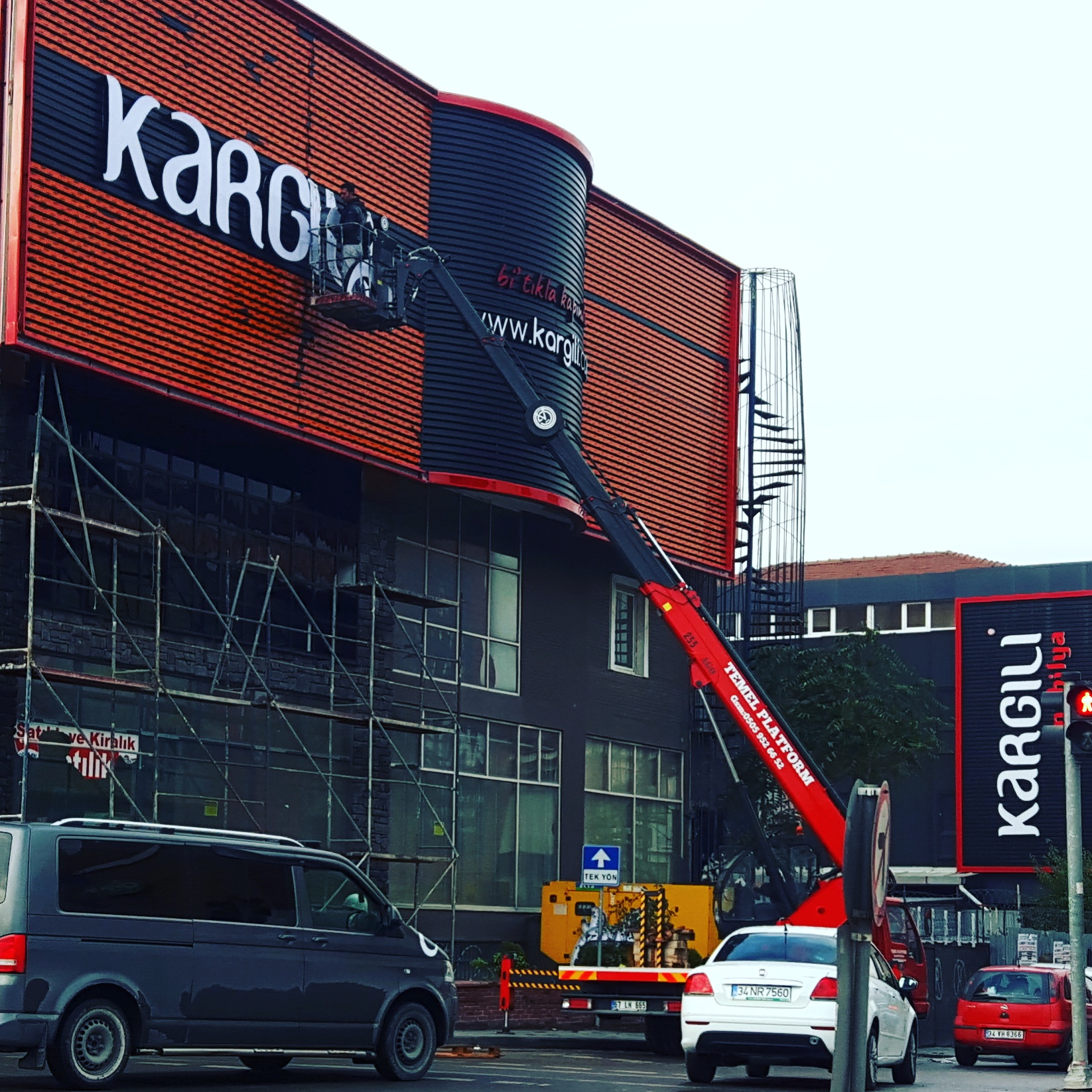 27 metre sepetli vinç